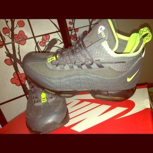 Air max 95 volt/grey